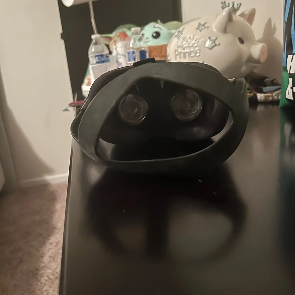 VR Headset - Black